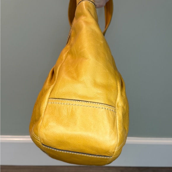 Coach Pleated Ergo with Tattersall lining - Picture 5 of 10